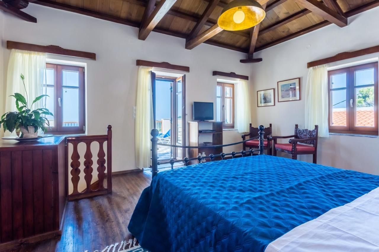 Country Ouranos Villa *