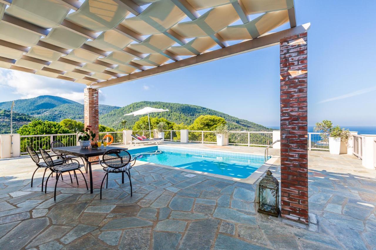 Country Ouranos Villa *